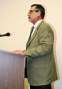 Steve Minnis of the Suwannee River Water Management District fields questions regarding the Nature Coast Water Supply Authority.