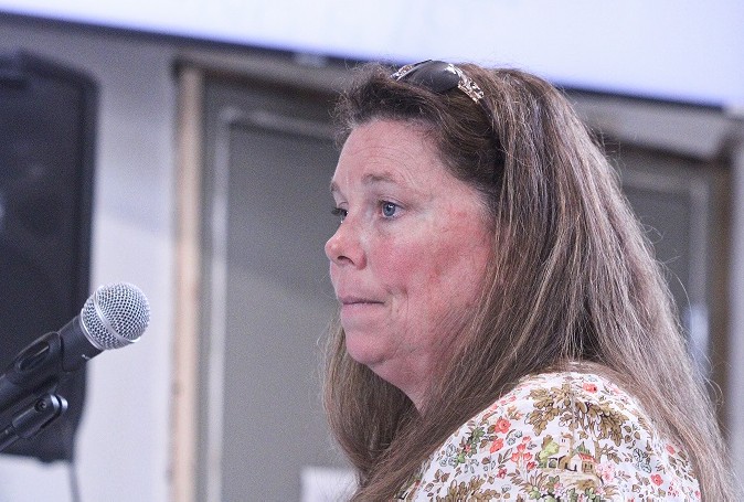 Levy County Planning Director Stacy Hectus receives permission to work with the attorneys on drafting an ordinance outlawing internet cafés in unincorporated areas.