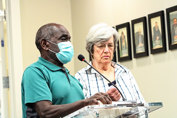 Residents Albert Fuller and Nancy Vallario introduce their new organization, Citizens for Clarity in Government.