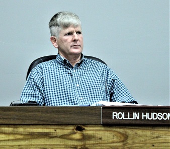 Commissioner Rollin Hudson said selling water to a neighboring community would ultimately result in a water authority controlling prices, and the city is helpless to do anything about it.